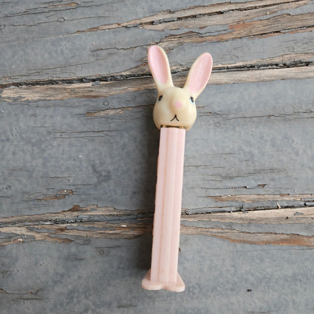 VTG Rabbit Pezโ Candy Dispenser Easter Bunny Pink Cream Slovenia No Feet Animal